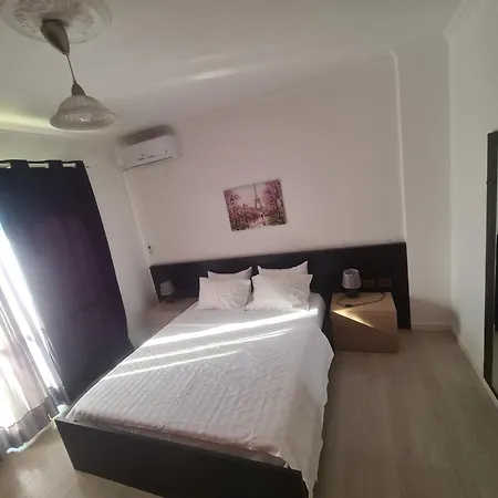 Art Albania Daire Dıraç